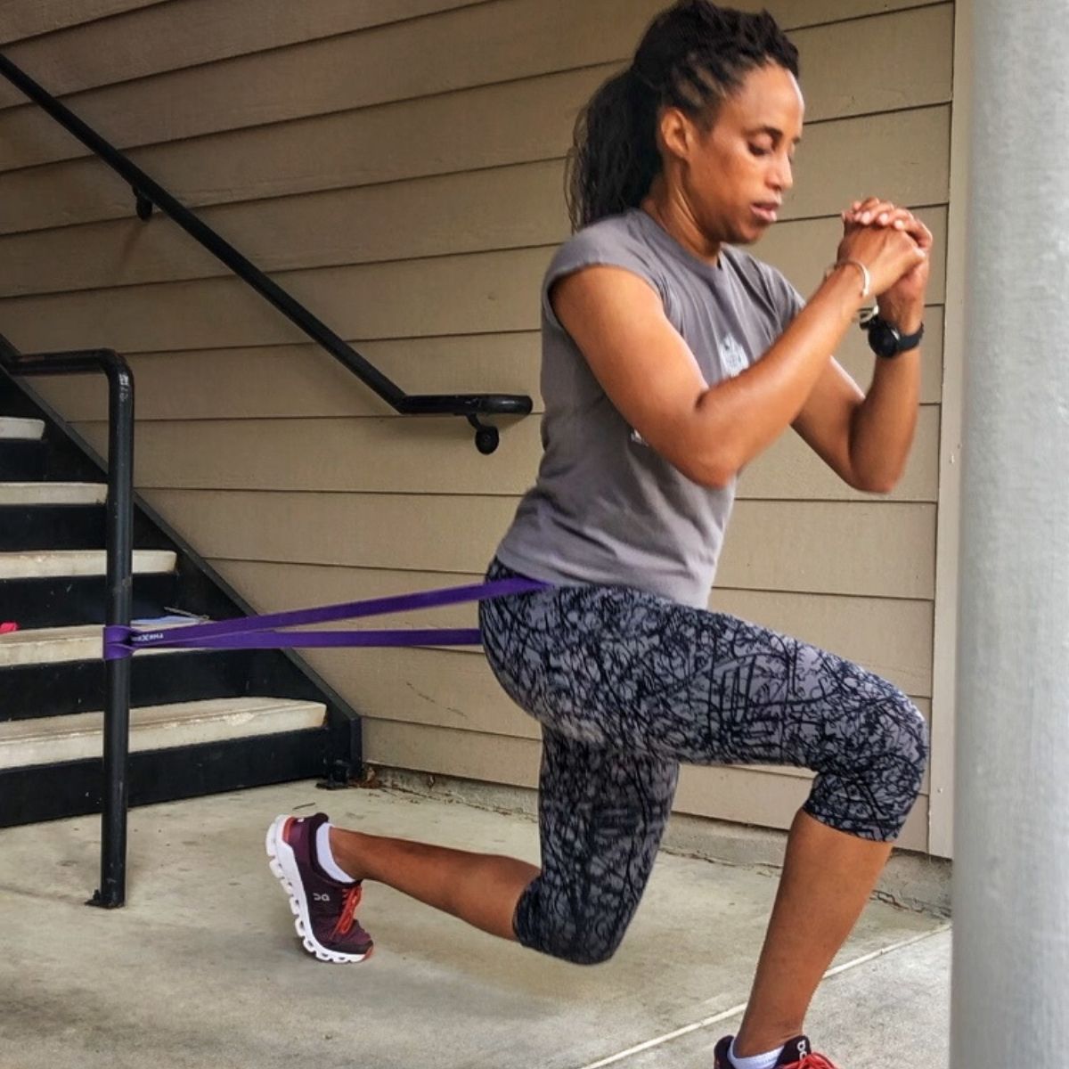 Exercises with resistance bands for glutes