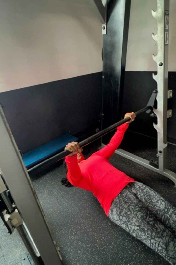 back exercises with smith machine inverted row