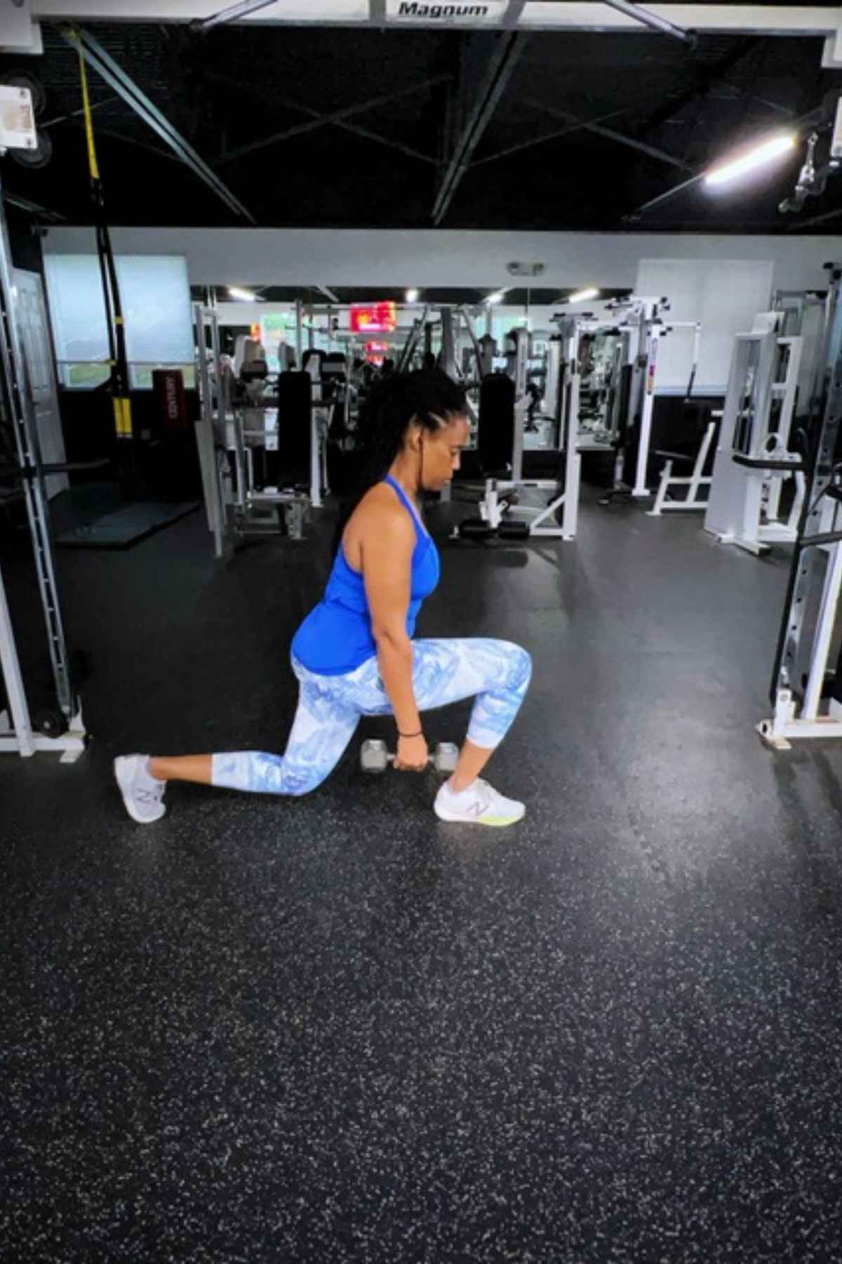 reverse lunge starting position