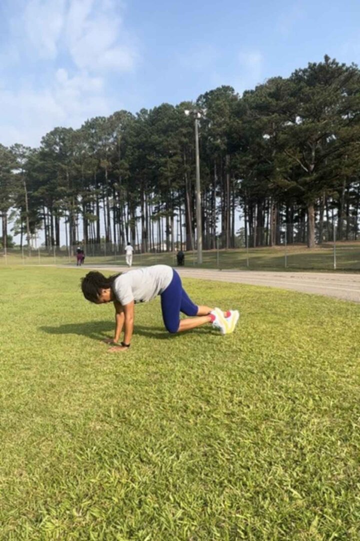 mountain climbers for bodyweight EMOM workouts